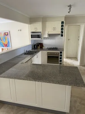 Image of Sandowne House - Families and fisher peoples favourite close to beach