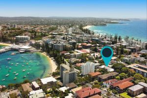 Image of Bright Manly apartment opposite Harbour with views