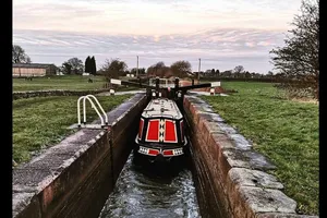Image of Narrowboat - Sleeps 2 - Casanova