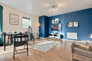 Image of Stylish City Centre Apartment with Free Parking, Fast W-fi, Smart TV and Balcony by Yoko Property