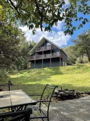 Image of A-frame house (.3 miles) to Center Hill Marina