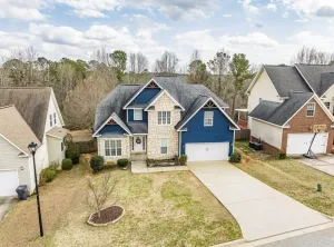 Image of Big Blue - Home with Cali King Bed near Masters Golf, Fort Eisenhower, Amazon