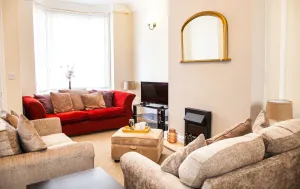 Image of Contractor house, sleeps 5, close to bars and restaurant's, long stays available