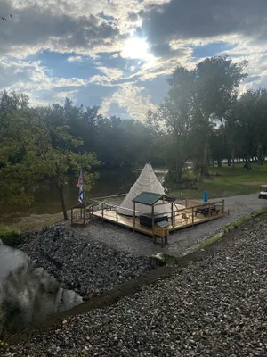 Image of Morels on the Wabash offers Clamping in a Authentic 20 ft Tee Pee - 30x30 deck .