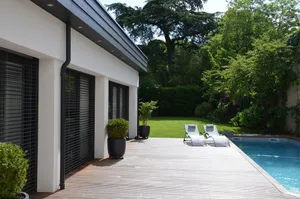 Image of Luxury 5-Bed Albi Villa: Heated Pool & Gourmet BBQ