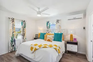 Image of Salt Water Suites - Bright & Cheerful Private Apartment w\/ Pool View -  Sunny Days Suite