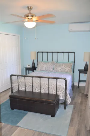 Image of Pet Friendly Townhouse w\/ Private Courtyard, Covered Parking - No Cleaning Fee
