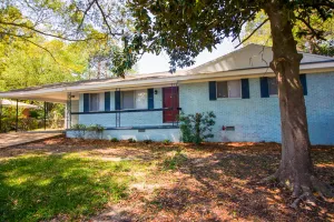 Image of Luxury Midtown Home - Only a few blocks from FGH