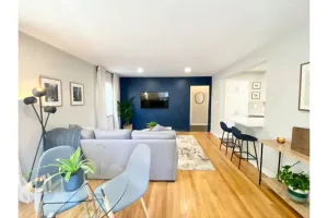 Image of Bold & Beautiful Flat - Unmatched location!