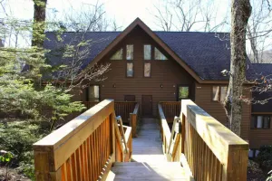 Image of Walking Distance to Ski Slopes! Cozy Condo that sleeps 4!