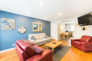 Image of Amazing townhouse, amazing attractions, amazing city!
