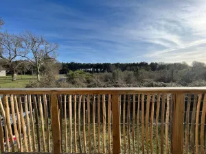 Image of 700 meters from Lac de Leon, on the edge of the forest.