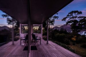 Image of Ocean & mountain view. 1 min walk to beach. 4 min walk to Wineglass Bay Cruises