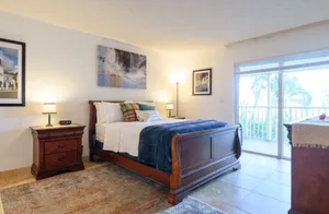 Image of Classy Comfortable Condo - Close to everything