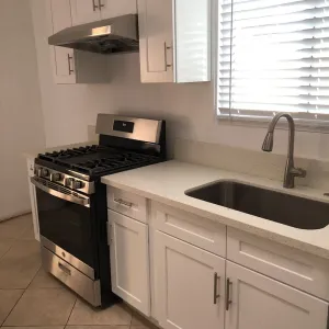 Image of Cozy 2bd\/1ba apartment Convenient and close to DTLA