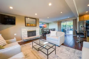 Image of Modern Lake Hills Villa, ideal long or shared stay, EV charger