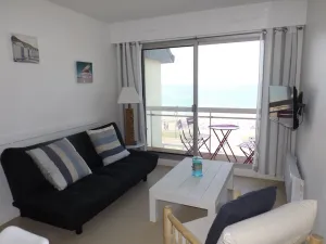 Image of Plage de Trestraou, Apartment facing the sea, 40 m² for 4 people, Wi Fi
