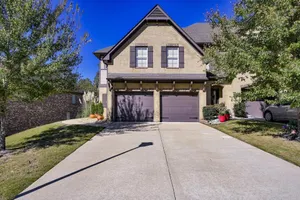 Image of Spacious and Luxurious Townhouse 3B\/2.5B in a quiet neighborhood