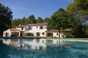Image of BEAUTIFUL FARMHOUSE IN PROVENCE..