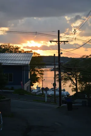 Image of Cozy Lakeview Cottage minutes from water adventures, farms, wineries, & skiing!