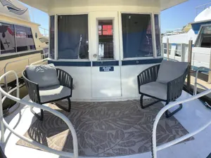 Image of Wake up ON the lake aboard Island King