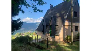 Image of Chalet-style house in the heart of nature
