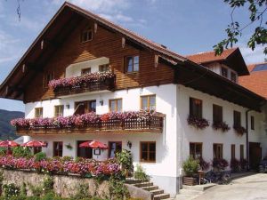 Image of Quadruple room 17 - Kasleitner organic farm (3 flowers)
