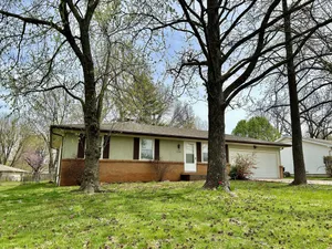 Image of A Serene Sanctuary in the South! A Peaceful Home Close to Everything!