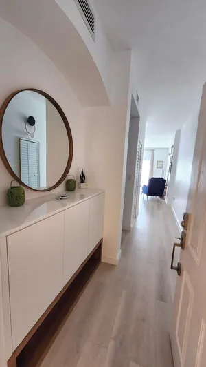 Image of Newly renovated 2\/2  apt-2 min walk to the beach and restaurants