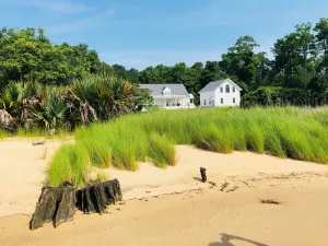 Image of Fisher Point Cottage on the Nuese River