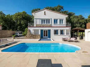 Image of Beautiful private villa for 8 guests with private pool, WIFI, A\/C, TV, terrace and parking