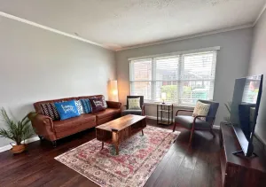 Image of Cozy 1x1 Retro Escape - East Htx