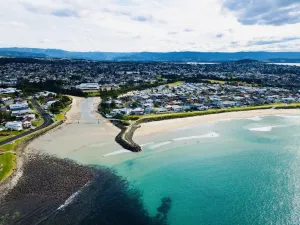 Image of Newly added Coastal charm 80m walk to pristine warilla beach .