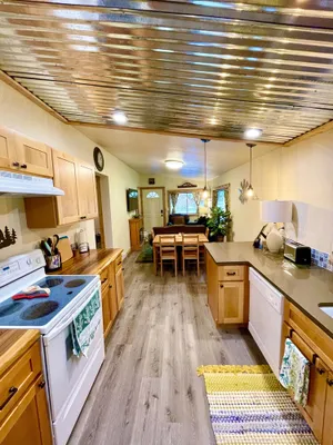 Image of New cozy 2Br\/2Bath cabin near Mount Rainier!!!!