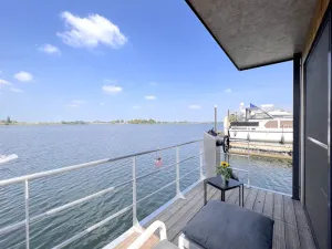 Image of Luxury houseboat in beautiful Maasbommel
