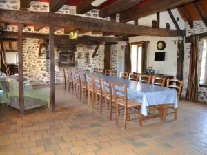 Image of Renovated Farmhouse near 24H Le Mans with Large Yard & Volleyball Court