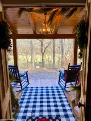 Image of Natchez Hideaway ~ Rustic Cabin on 50 acres outside Nashville near Leipers Fork