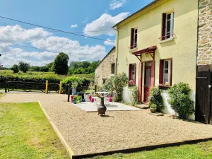 Image of La Vallée des Peintres. Cottage de la Roseraie Sleeps 5