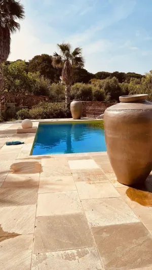 Image of Corsica, very nice amenities for this villa with sea views