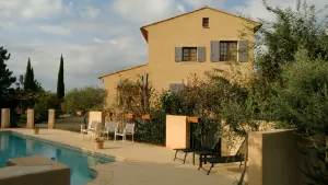 Image of Holiday villa with pool Les Vignes - bastides-du-luberon.com