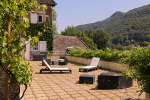 Image of Le clos Charmarin, between city center and countryside
