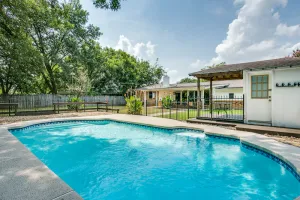Image of A&E Bedford Entertainment Getaway near DFW Airport &. Cowboys Stadium