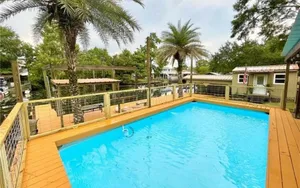 Image of Waterfront 4 bedroom. Discount available for extended or monthly rentals!