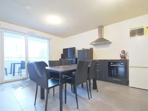 Image of Beautiful Bright Apt With Terrace
