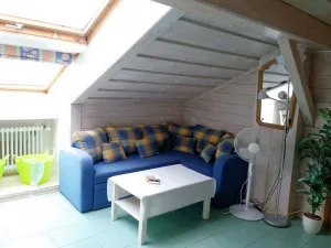 Image of Ferienwohnung -32- in der Mansarde ohne Balkon (ca. 46 qm), Kochnische, 1 Schlaf- und 1 Wohn-\/Schlafzimmer, WLAN