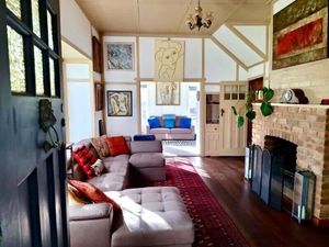 Image of Cozy cottage by the beach in Mornington