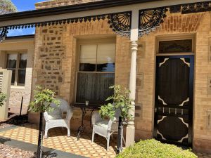 Image of 1876 Stonemasons - A step back in time Couples Cottage in Moonta Bay