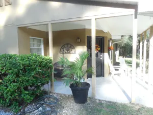 Image of Peaceful 2.5 acres setting in horse country - sit back and relax