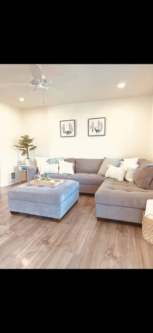Image of Cheerful 3 bedroom home w\/ private garage parking!