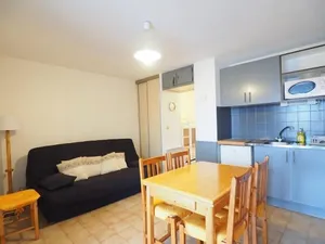 Image of Beautiful Property 6 Sleeps with Swimming Pool, Private Parking, WiFi, a few meters from the Sea